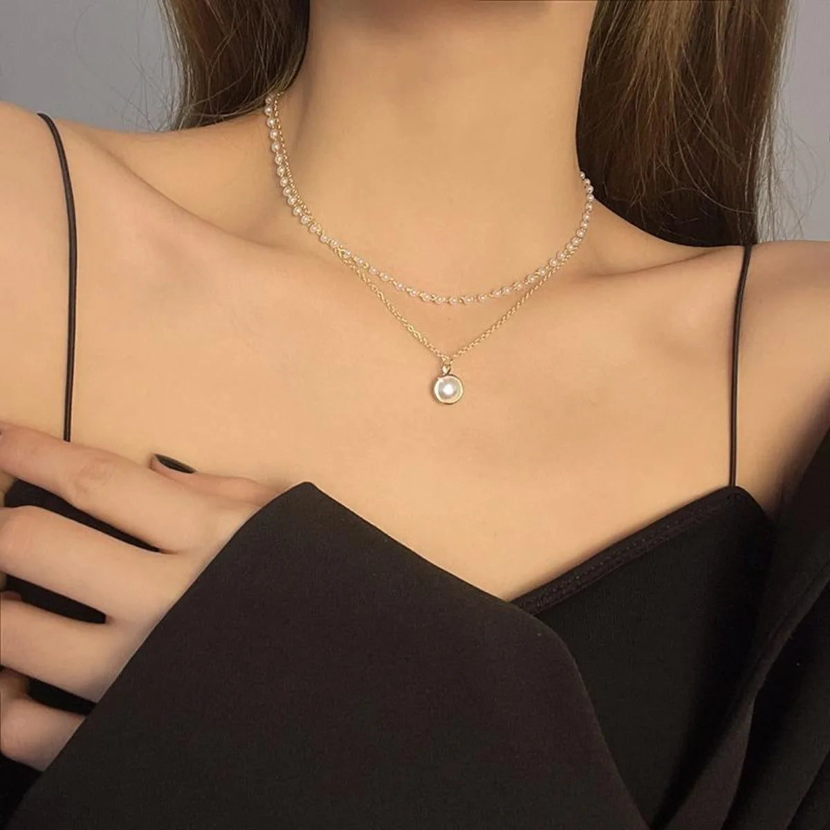 Simple Pearl Necklace