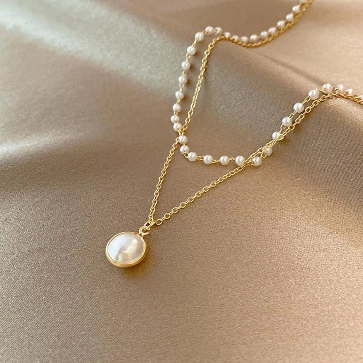 Simple Pearl Necklace